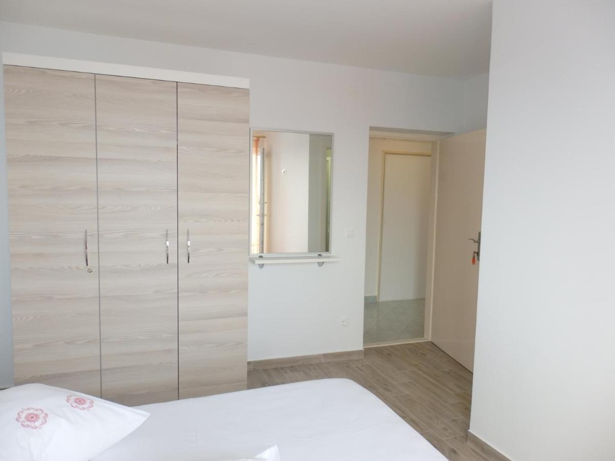 Apartmani Stipan Brela Exterior photo